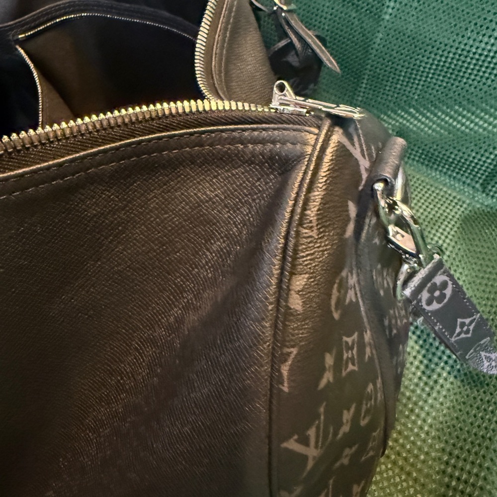 Luxury Louis Vuitton Black Monogram Duffel Bag - Picture 9 of 9
